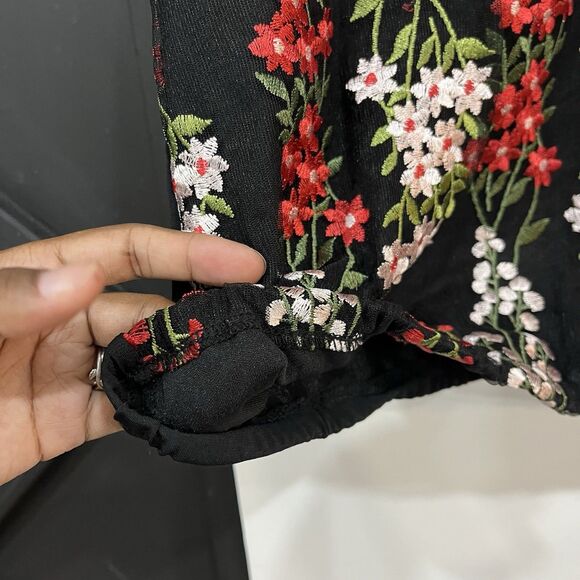 Liz Claiborne Career Floral Embroidered Top Blouse Size XL - Picture 4 of 6